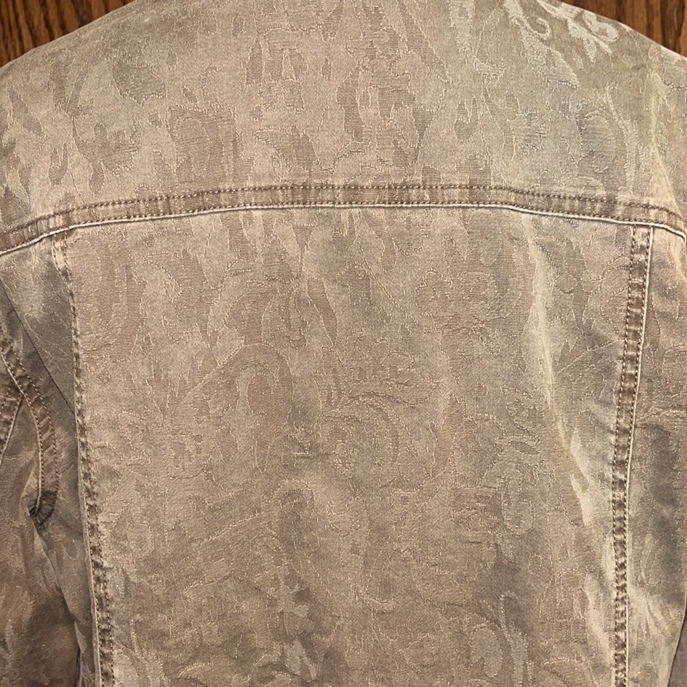 Chico’s army green patterned jean jacket - Picture 5 of 7
